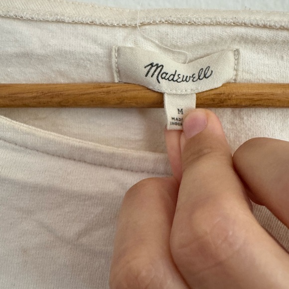 Madewell Graphic Queens Long Sleeve Tee in Cream - Picture 5 of 6